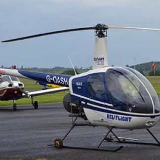 Helicopter R22 airfield  © Alec Wilson 2014